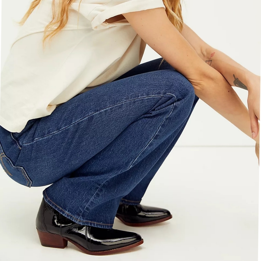 Levi's Ribcage High Rise Bootcut Jeans - Picture 6 of 16